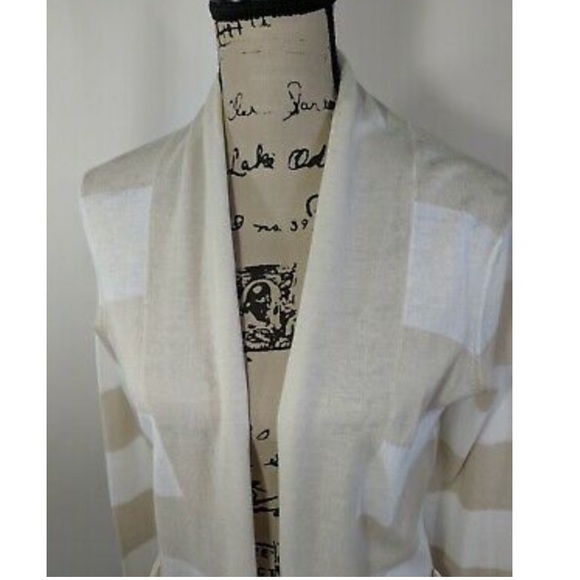 Cardigan - Picture 2 of 7